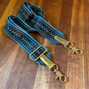 Lily Jade Cross Body Woven Strap Blue Geometric